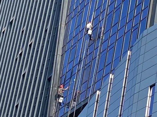 Maintenance & Nettoyage de Façade d'Immeuble