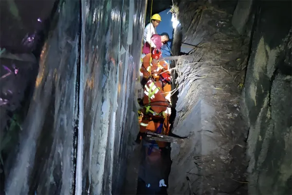 Secours en Spéléologie